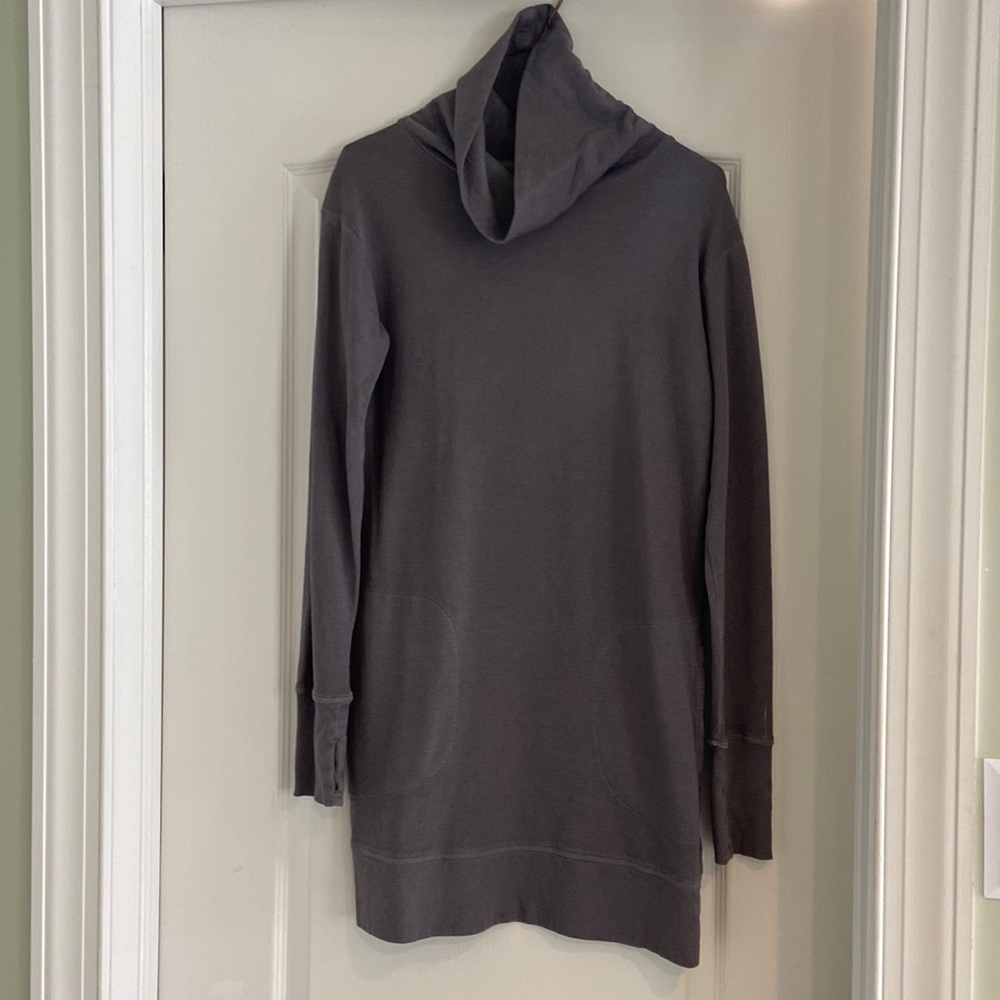 Athleta pocket dress